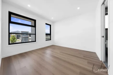 Property photo of 28 Spreading Road Mickleham VIC 3064