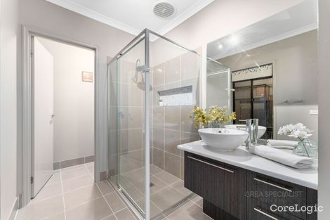 Property photo of 26 Firecrest Road Manor Lakes VIC 3024