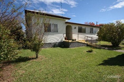 92 Pelham St, Tenterfield, NSW 2372