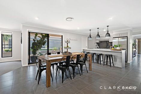 Property photo of 220 Denton Park Drive Aberglasslyn NSW 2320