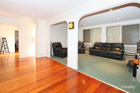 Property photo of 28 Katrina Drive Gladstone Park VIC 3043