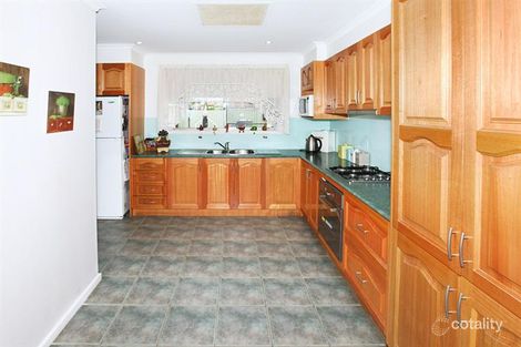 Property photo of 28 Katrina Drive Gladstone Park VIC 3043