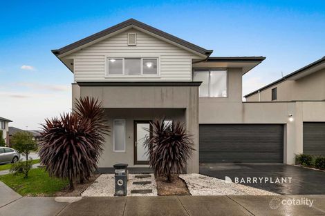 Property photo of 55 Beatrix Circuit Officer VIC 3809