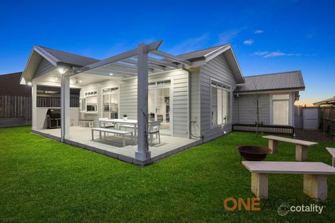 102 Gledswood Hills Dr, Gledswood Hills, NSW 2557