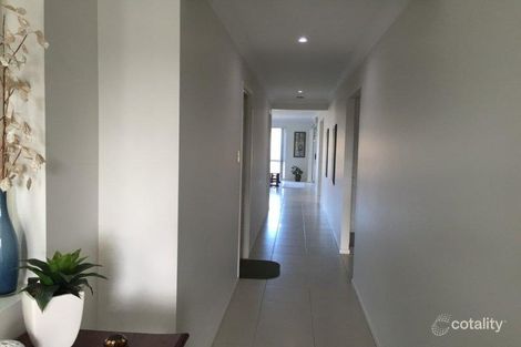 Property photo of 9 Lancaster Circuit Redland Bay QLD 4165