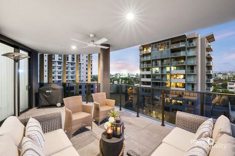 Property photo of 401/20 Castlebar Street Kangaroo Point QLD 4169
