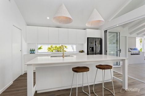 Property photo of 40 Aruma Avenue Burleigh Waters QLD 4220