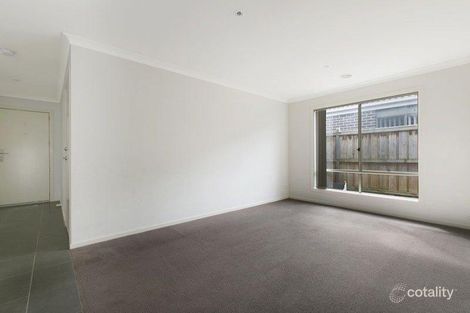 Property photo of 24 Islington Avenue Cranbourne North VIC 3977