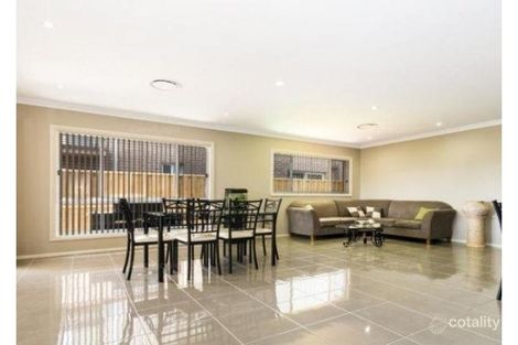 Property photo of 11 Birkdale Place Beaumont Hills NSW 2155