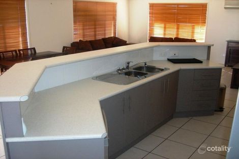 Property photo of 81 Mayfair Drive Emerald QLD 4720