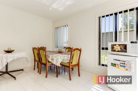 Property photo of 16/103 Army Road Pakenham VIC 3810