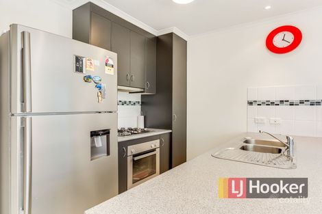 Property photo of 16/103 Army Road Pakenham VIC 3810