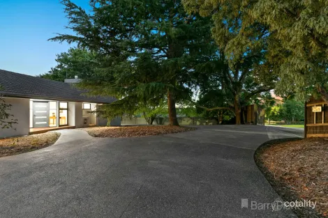 12 Fox Rd, Narre Warren North, VIC 3804