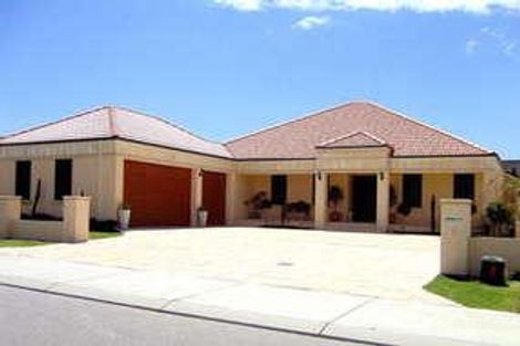 8 Bayeux Ave, Port Kennedy, WA 6172