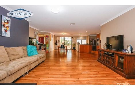 Property photo of 8 Ashendon Boulevard Hammond Park WA 6164