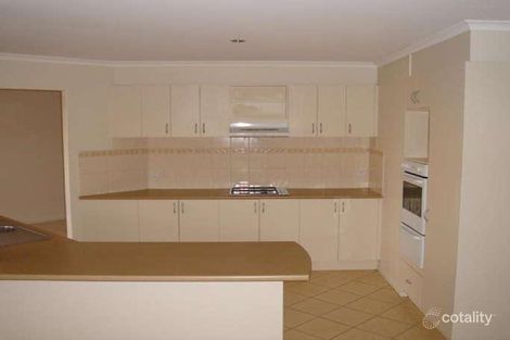 Property photo of 17 McCabe Crescent Sunbury VIC 3429