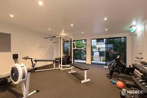 Property photo of 426/36 Macdonald Street Kangaroo Point QLD 4169