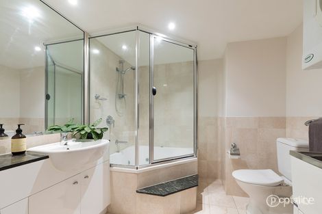 Property photo of 426/36 Macdonald Street Kangaroo Point QLD 4169
