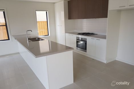 Property photo of 21 Lavinia Street Greenvale VIC 3059