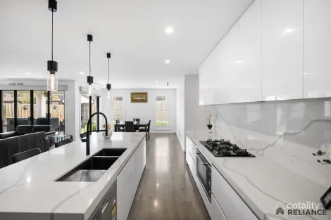 Property photo of 10 Ginger Crescent Mickleham VIC 3064