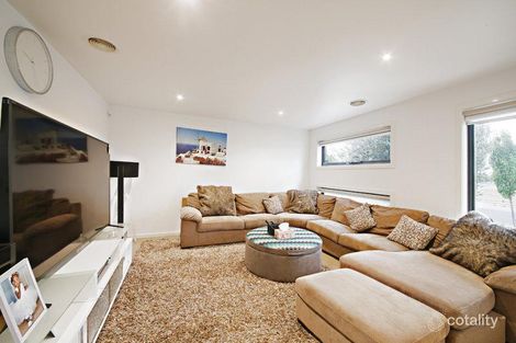 Property photo of 26 Palmer Parade Derrimut VIC 3026