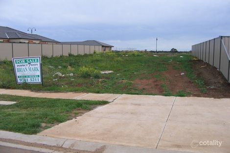 26 Thames Bvd, Werribee, VIC 3030