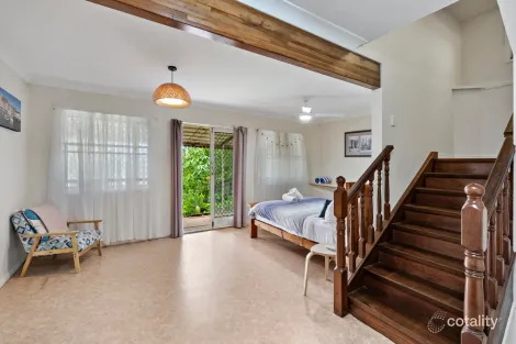 Property photo of 19 Canberra Terrace Kings Beach QLD 4551