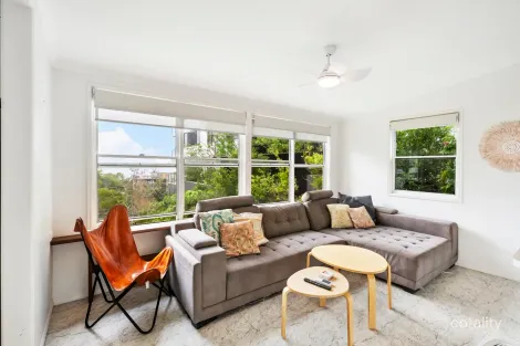 Property photo of 19 Canberra Terrace Kings Beach QLD 4551