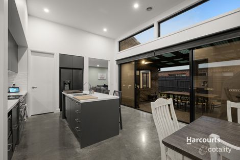 Property photo of 7 Kirkstall Close Garfield VIC 3814
