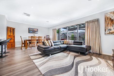 Property photo of 35 Highmount Drive Hampton Park VIC 3976