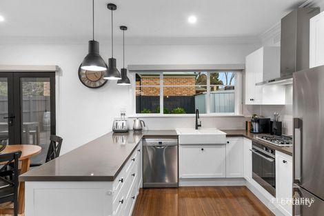 Property photo of 1/23 Rialton Avenue Blackburn North VIC 3130