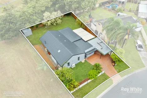 Property photo of 15 Yorkshire Crescent Mount Warren Park QLD 4207