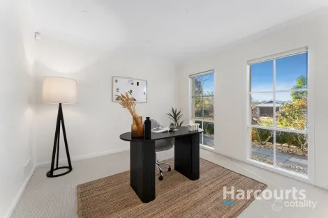 Property photo of 14 Caruana Drive Dingley Village VIC 3172