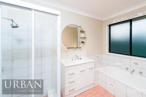 Property photo of 13 Aaron Place Plumpton NSW 2761
