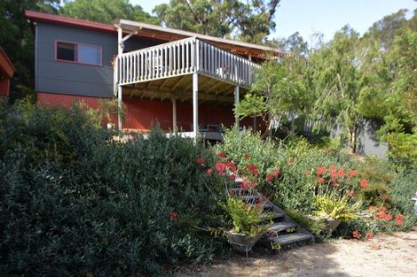 Property photo of 33 St Helens Point Road Stieglitz TAS 7216