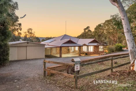 33 Brompton Hts, Gidgegannup, WA 6083