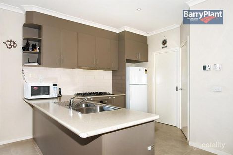 Property photo of 28 Cheltenham Close Craigieburn VIC 3064