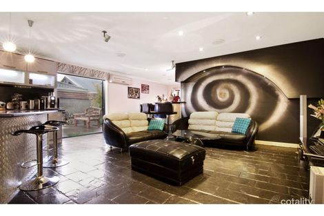 Property photo of 18 Garnet Close Skye VIC 3977