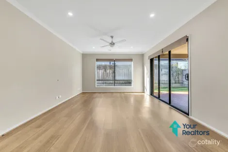 Property photo of 40 Elsmore Street Tarneit VIC 3029