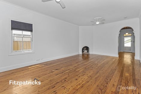 Property photo of 7 Darlow Street Wagga Wagga NSW 2650