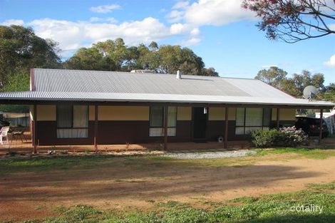 240 Hart Dr, Chittering, WA 6084