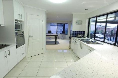 Property photo of 5 Rinca Place Parrearra QLD 4575