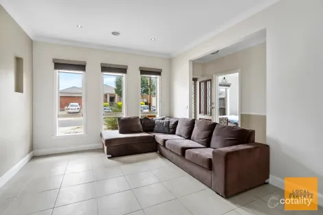 Property photo of 44 Gallery Avenue Harkness VIC 3337