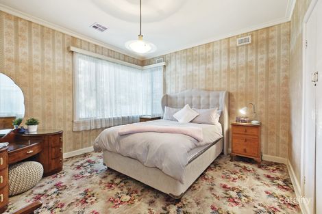 Property photo of 17 Nerissa Street Glen Iris VIC 3146