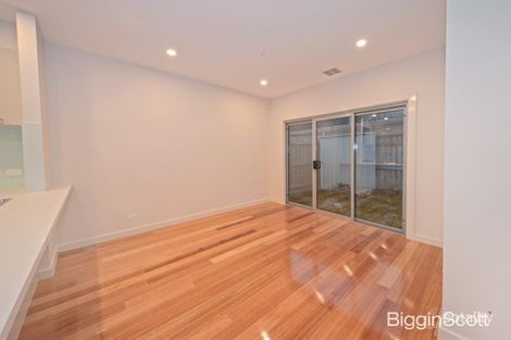 Property photo of 53 Delmore Crescent Glen Waverley VIC 3150
