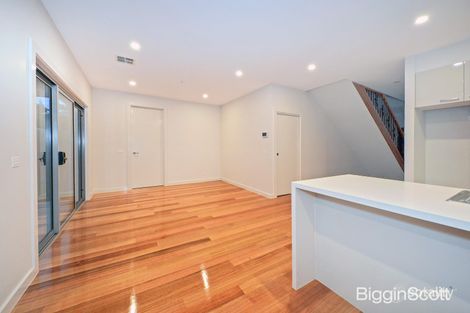 Property photo of 53 Delmore Crescent Glen Waverley VIC 3150