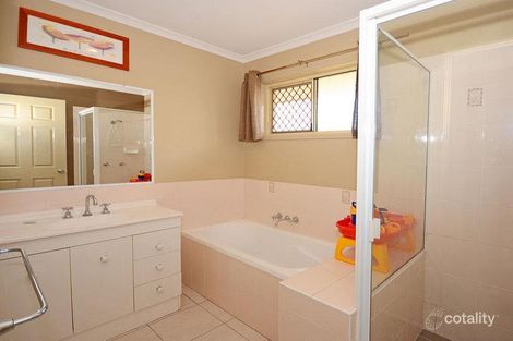 Property photo of 33 Bunya Court Eli Waters QLD 4655