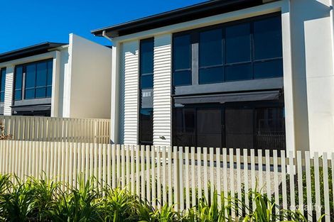 Property photo of 2/1 Ancora Crescent Hope Island QLD 4212
