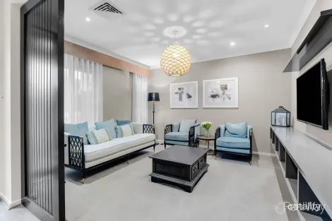 Property photo of 7 Sunset Place Springfield Lakes QLD 4300