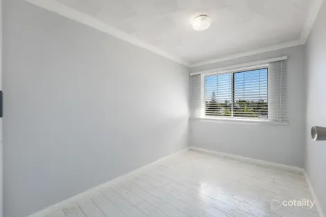 Property photo of 6/13-15 Marine Parade Redcliffe QLD 4020
